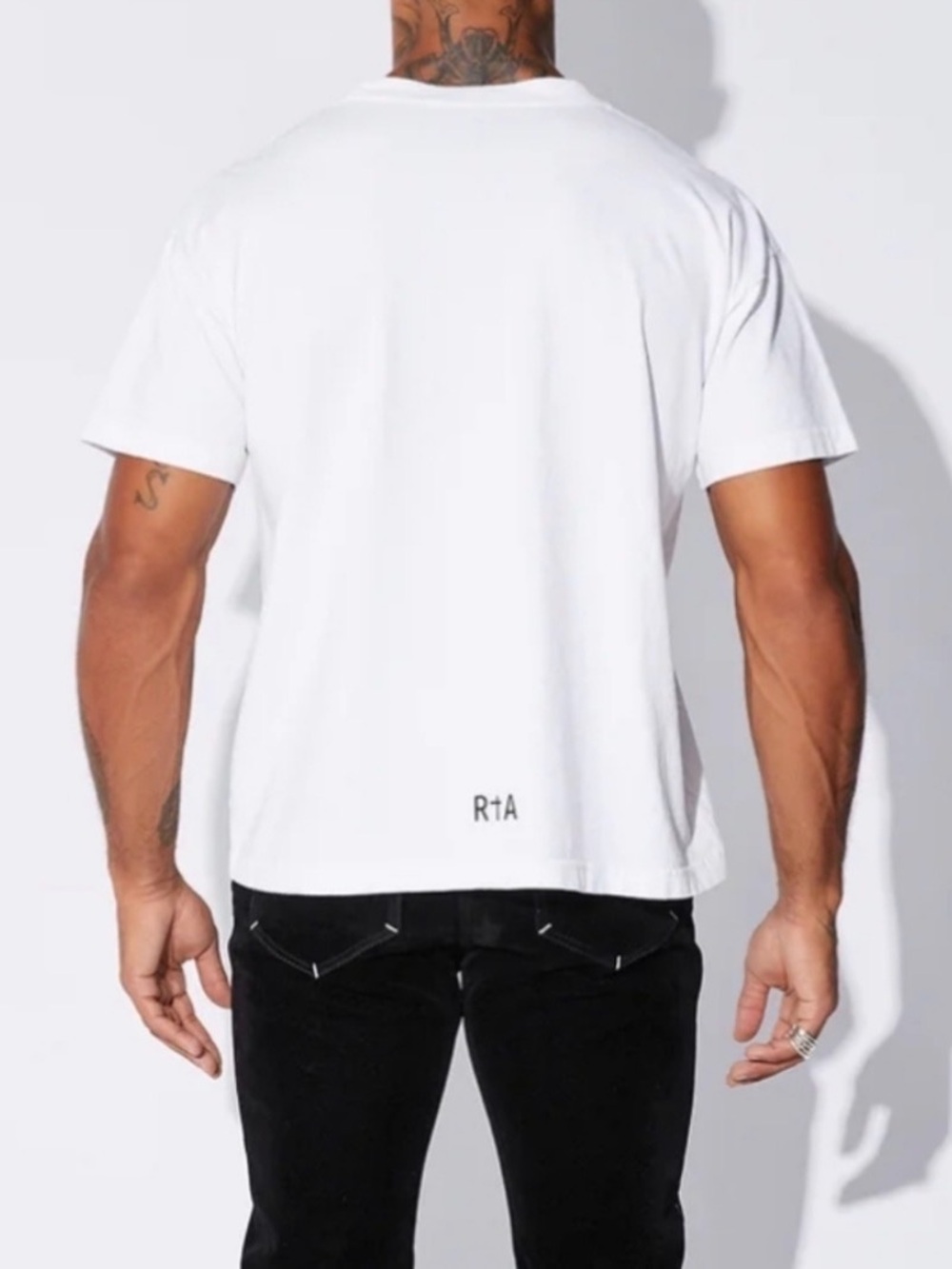 NWT Men’s RtA Liam Logo Tee - Picture 2 of 11